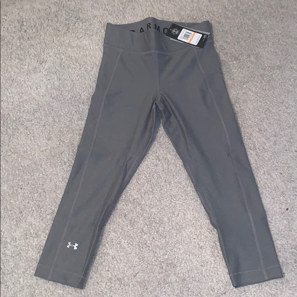 NWT Under Armour Capri Legging